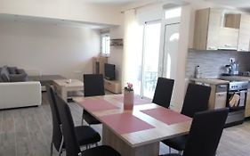 Helios & Elia Family Apartment